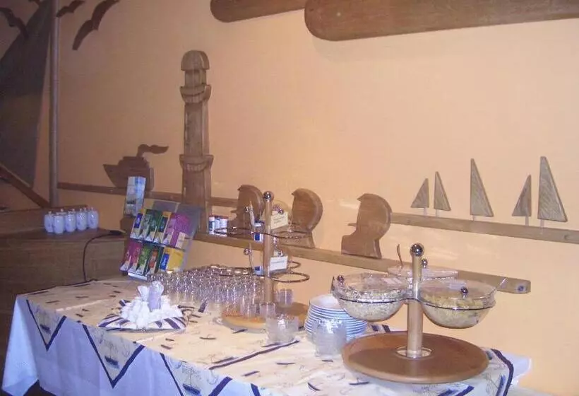 Отель Bellevue Warnemünde