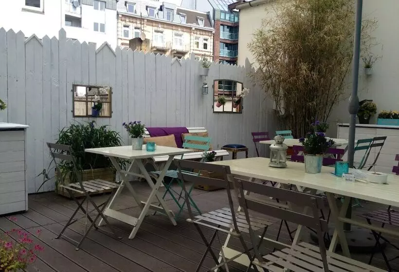 Pyjama Park St Pauli Hotel Und Hostel