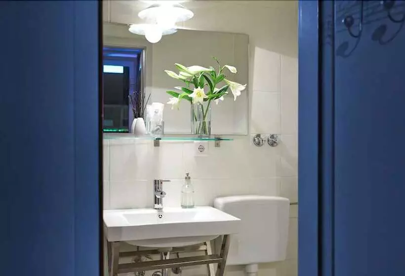 Pyjama Park St Pauli Hotel Und Hostel