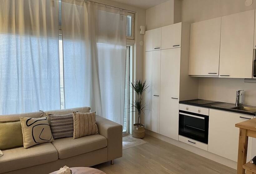 Immaculate 1 Bed Apartment In Tampere