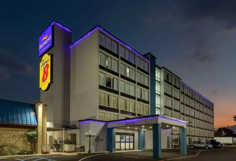 ユースホステル Baymont By Wyndham Laredo