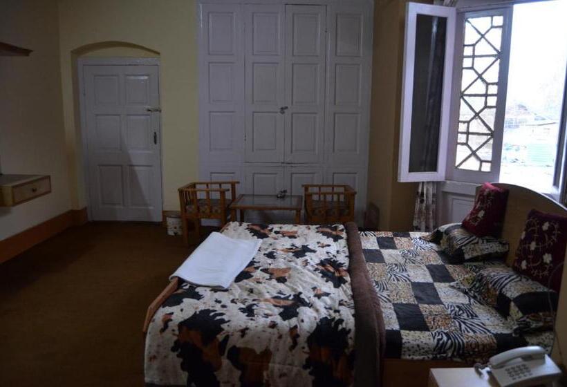 Hotelli Zippino Lal Chowk