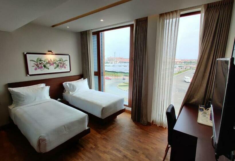 Florida Airport Hotel Kochi