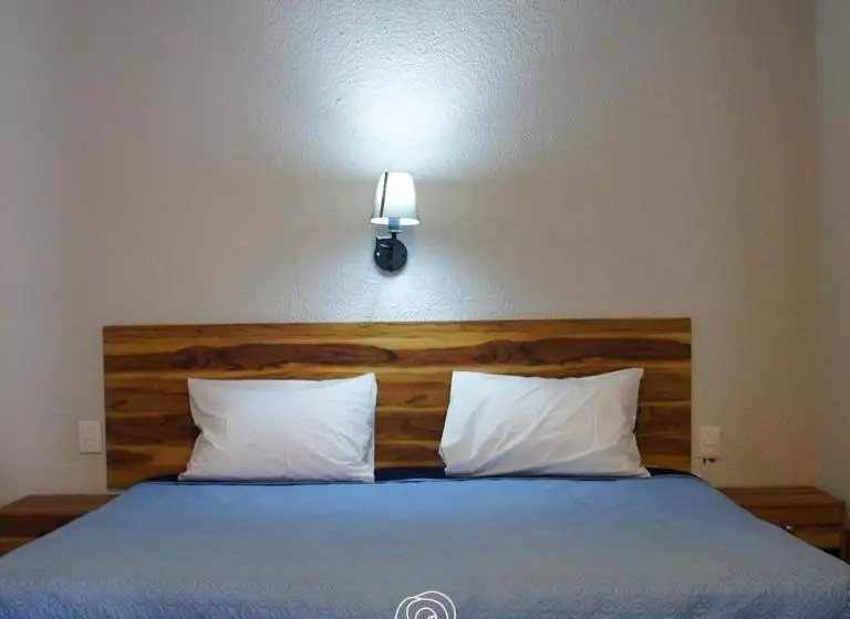 هتل Palacio De Las Rosas