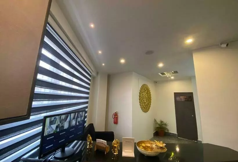 پانسیون Abode
