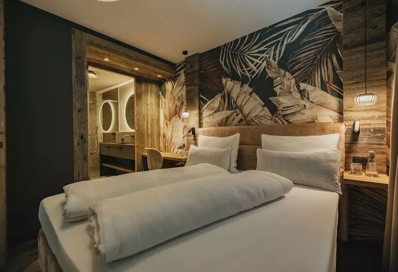 Black Eagle Luxury Appartements