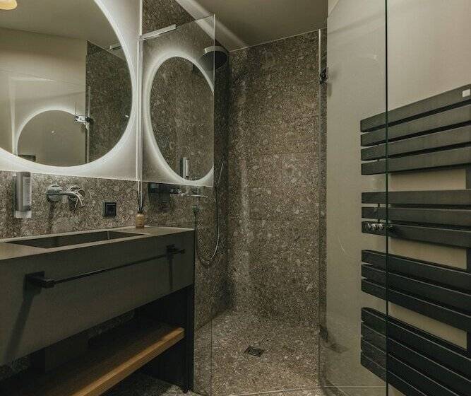 Black Eagle Luxury Appartements