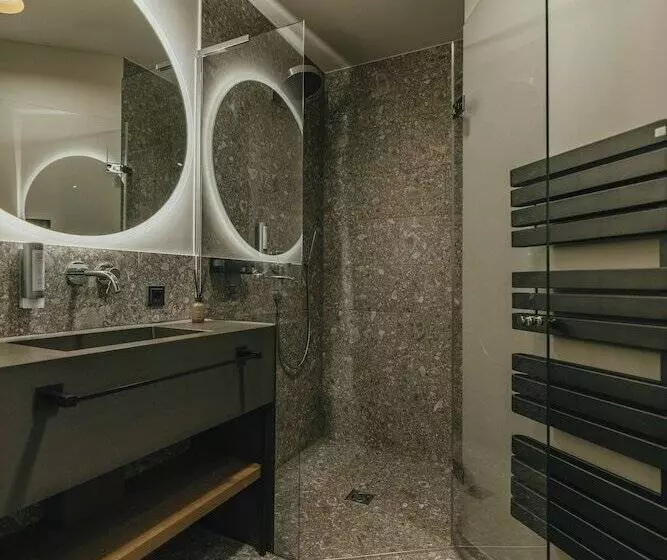 Black Eagle Luxury Appartements