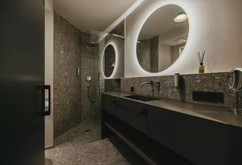 Black Eagle Luxury Appartements
