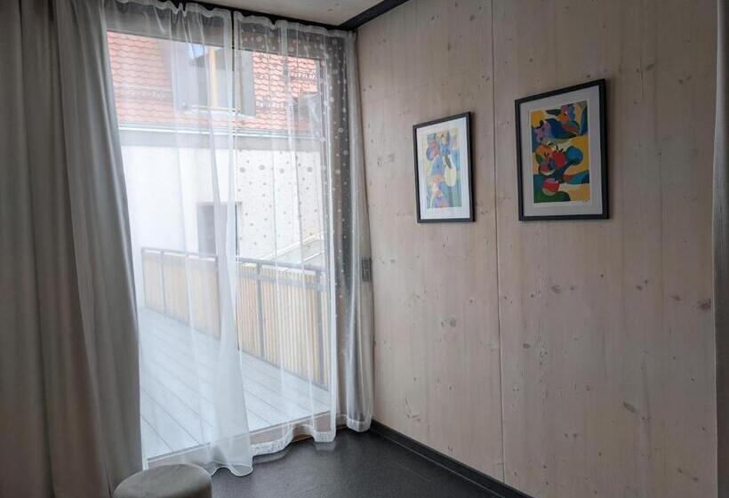 ホテル Weingut Bernard