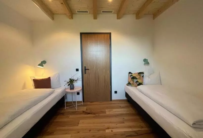 Hotelli Weingut Bernard