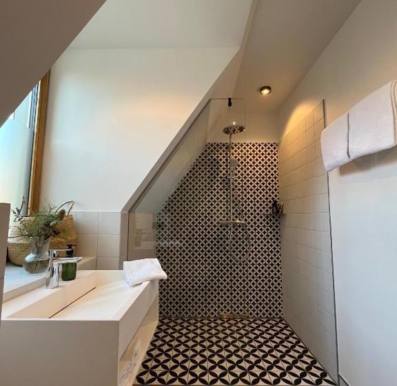 ホテル Weingut Bernard