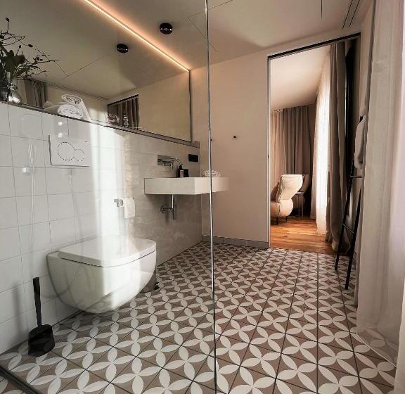 ホテル Weingut Bernard