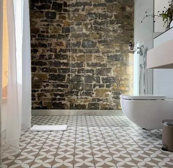 Hotelli Weingut Bernard