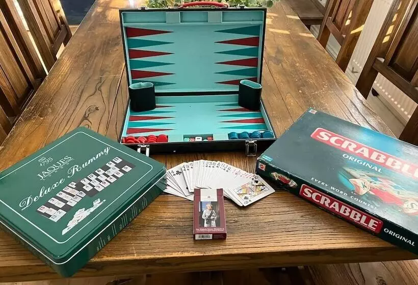 Inviting 5 Bed House In 1066 County   Battle