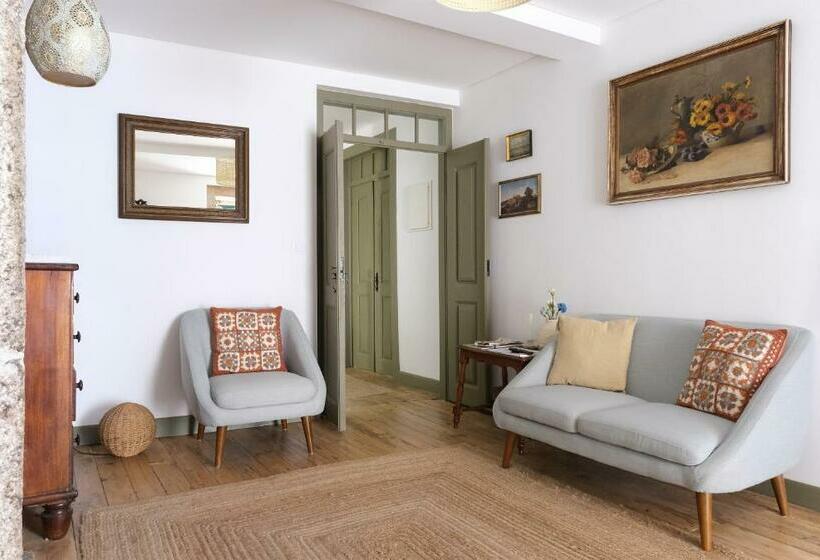 پانسیون Casa Da Praça Guest House