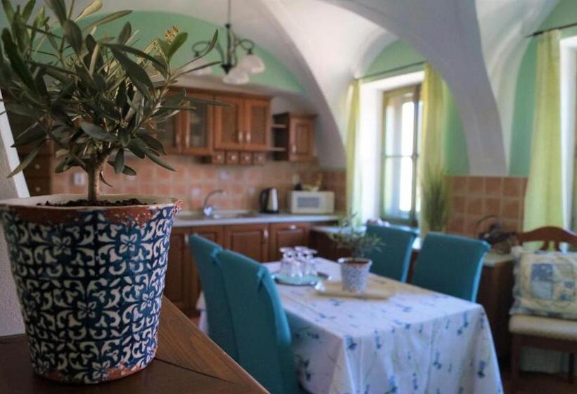 Pensjonat Olivea Penzion & Wine Mikulov