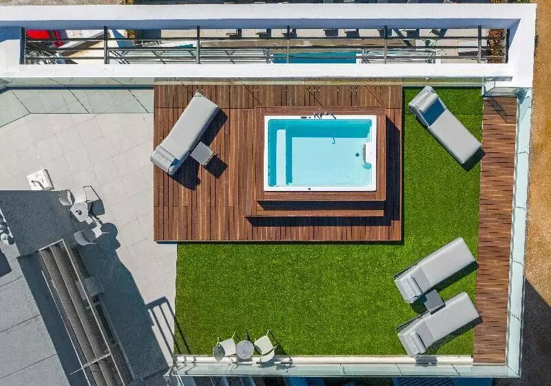 בית מלון כפרי Glyfada Riviera