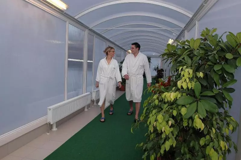 Hotel Hunguest Bük   Ex Répce és Répce Gold