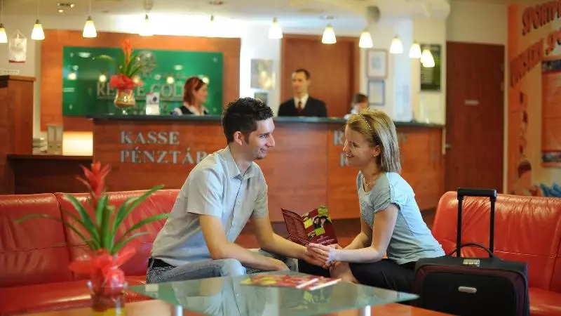 Hotel Hunguest Bük   Ex Répce és Répce Gold