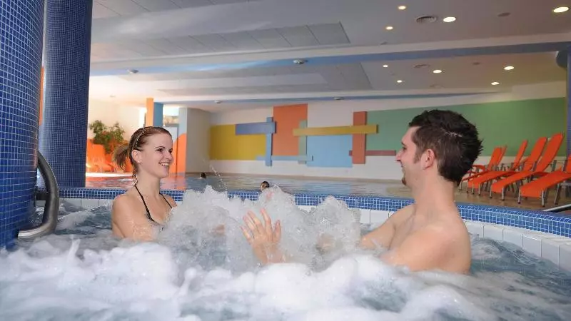 Hotel Hunguest Bük   Ex Répce és Répce Gold