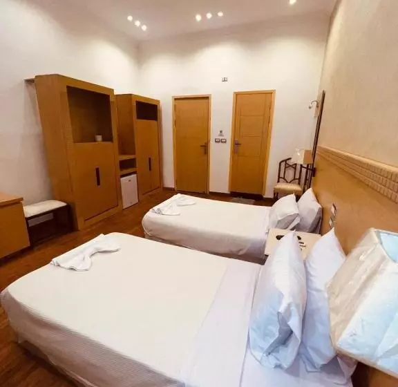 هتل Pharoah S Palace