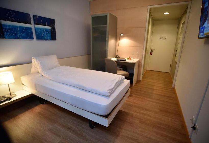 Отель Schloss Wartensee