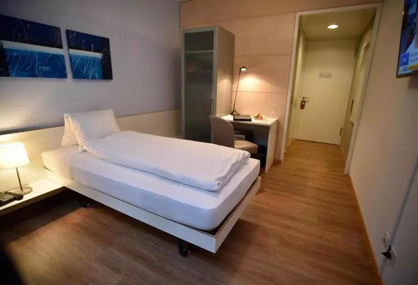 Отель Schloss Wartensee