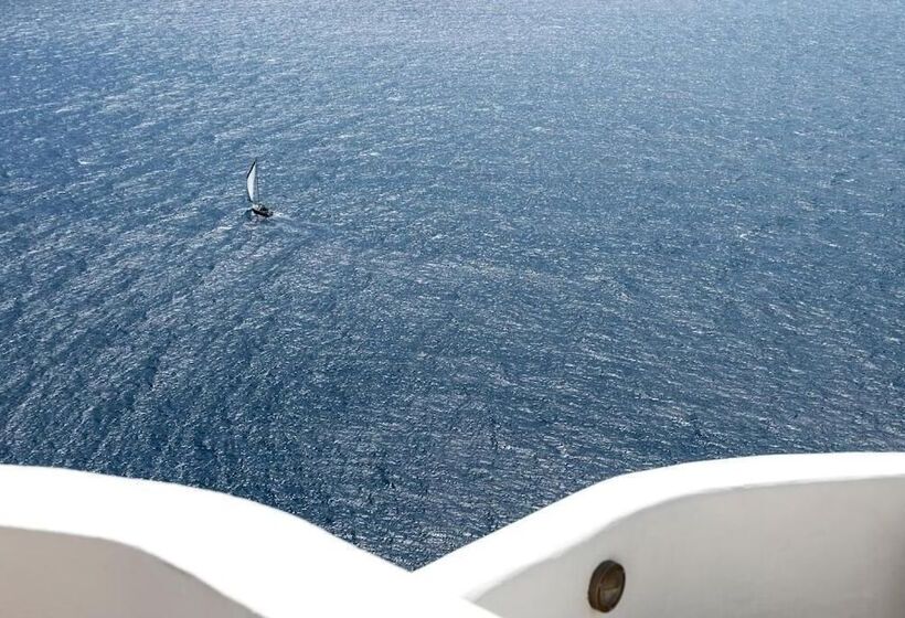 هتل Spitia Santorini Villa Collection