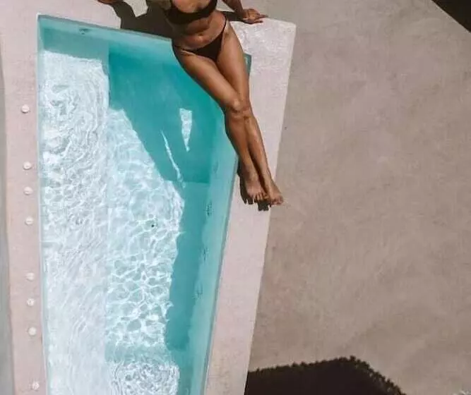 هتل Spitia Santorini Villa Collection