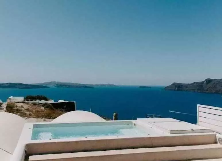 هتل Spitia Santorini Villa Collection
