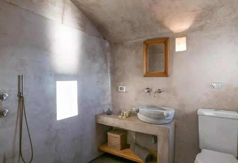 هتل Spitia Santorini Villa Collection