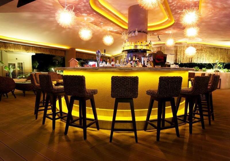 The Pinehill Hotel & Suites