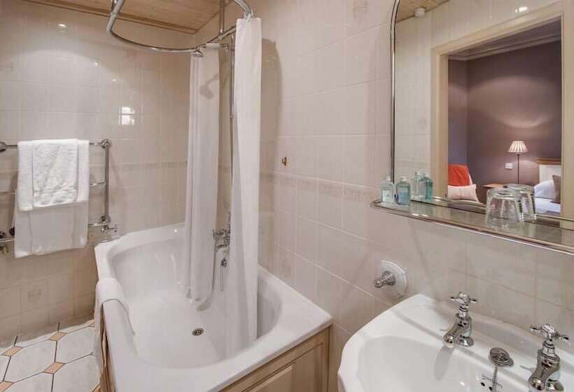 בית מלון כפרי The Wheatsheaf At Swinton