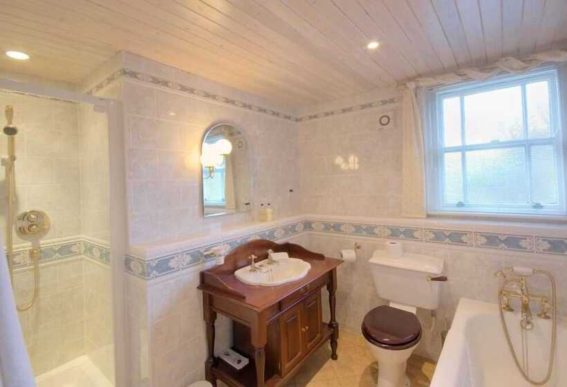 בית מלון כפרי The Wheatsheaf At Swinton