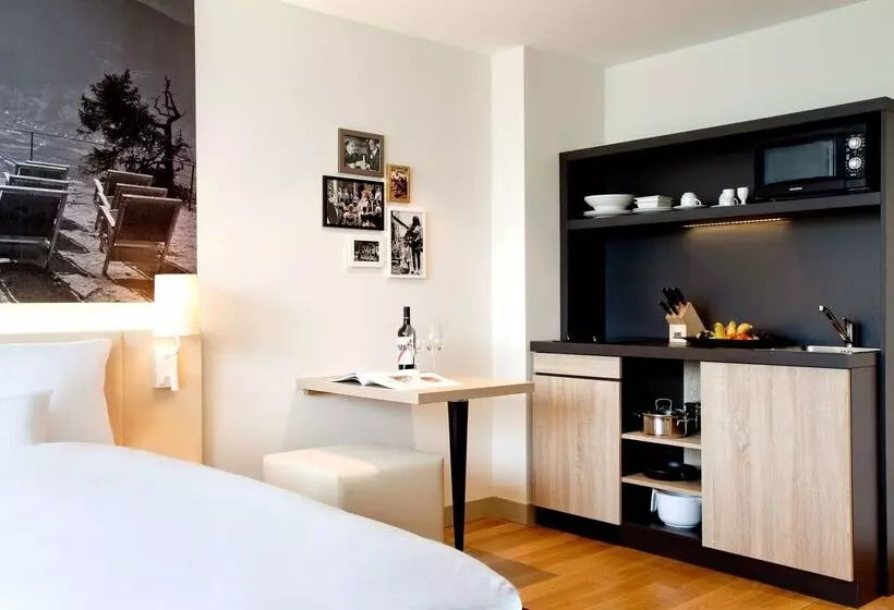 בית מלון כפרי Vienna House Easy By Wyndham München