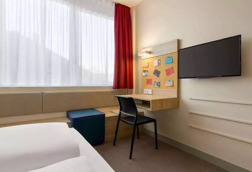 בית מלון כפרי Vienna House Easy By Wyndham München