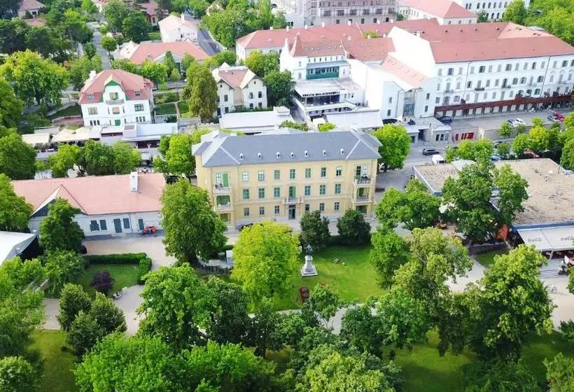 إقامة Ipoly  Boutique Rooms & Suites