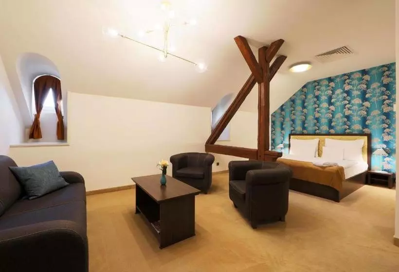 إقامة Ipoly  Boutique Rooms & Suites