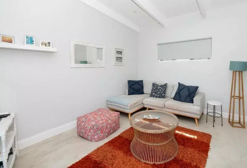 ペンション The Beach Bungalow