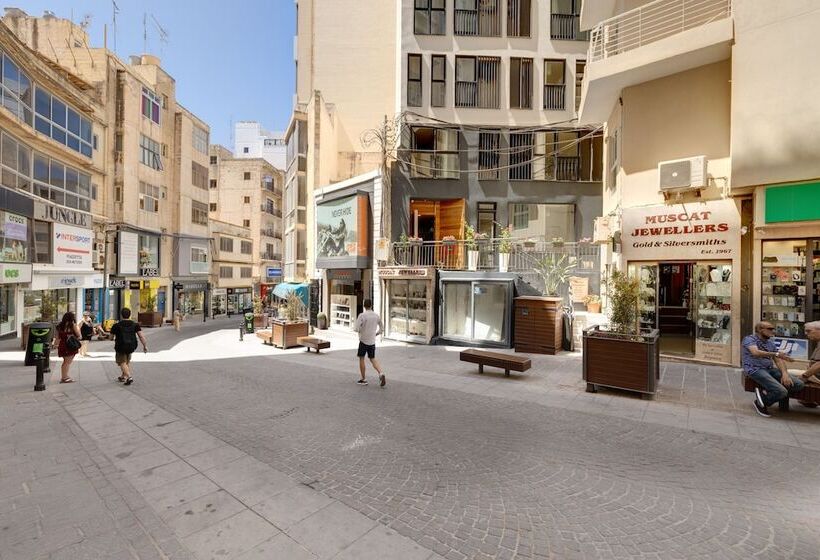 پانسیون Sliema Creek Suites