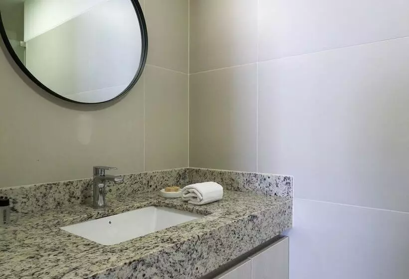 Bright 2br Duplex In Miraflores