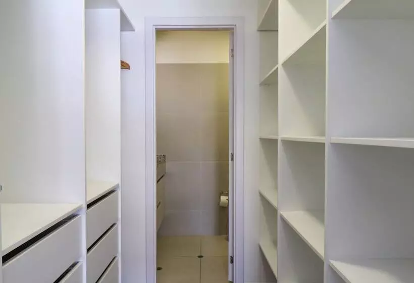 Bright 2br Duplex In Miraflores