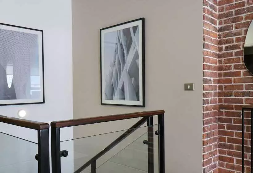 Bright 2br Duplex In Miraflores