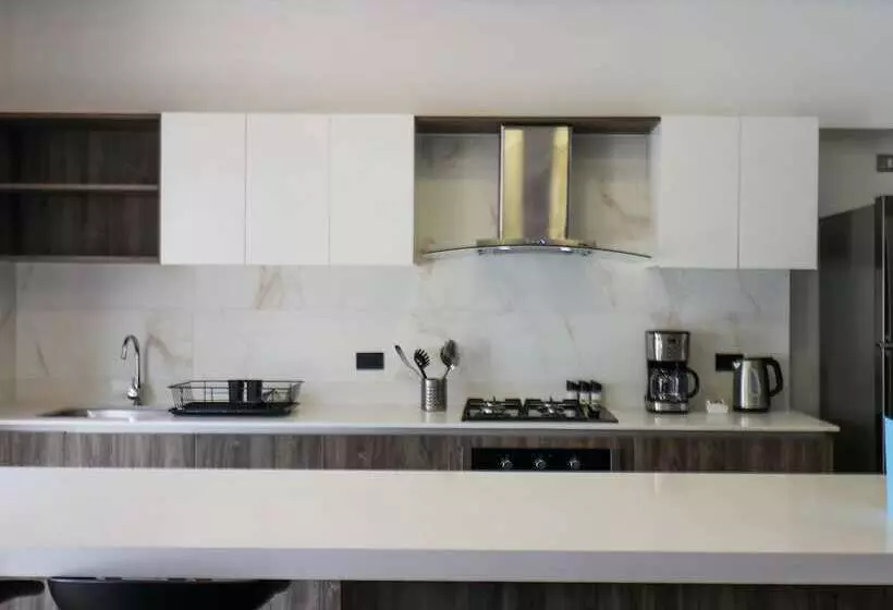 Bright 2br Duplex In Miraflores