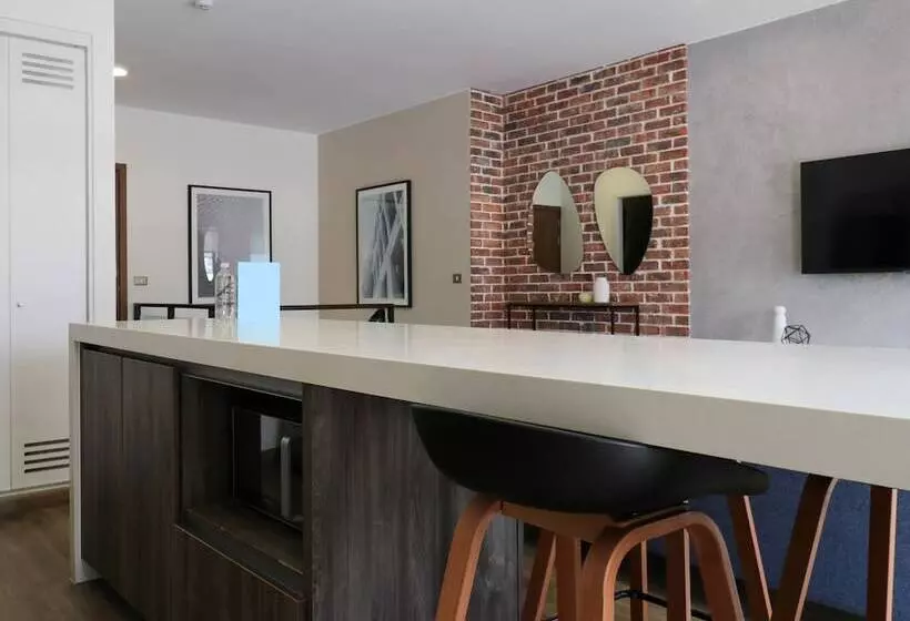 Bright 2br Duplex In Miraflores