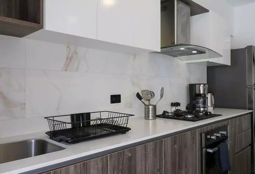 Bright 2br Duplex In Miraflores