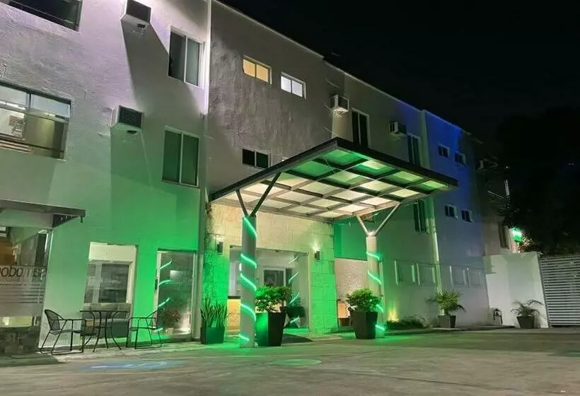 هتل Santo Domingo Express