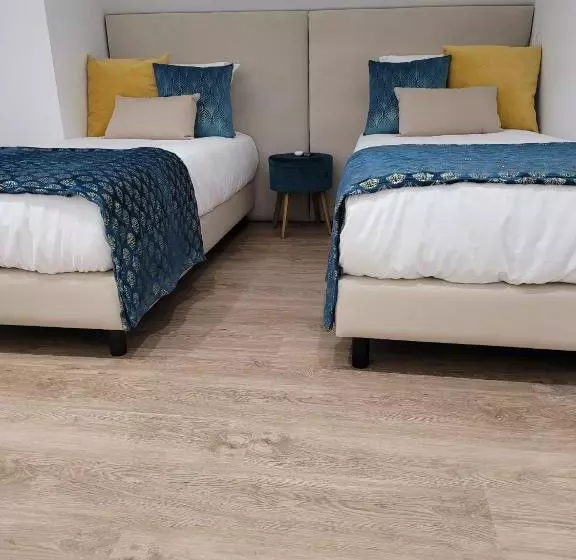 ユースホステル Alojamento Local Vitoria