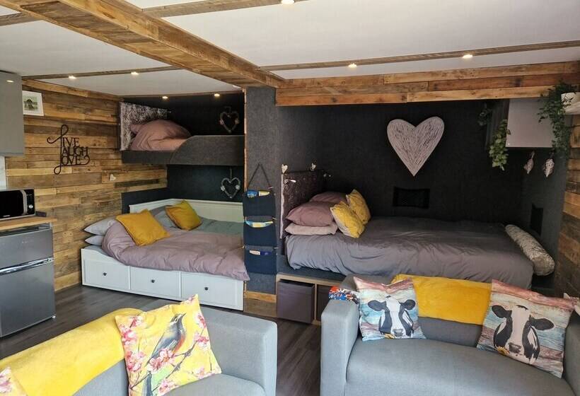 Birdsong Lodge Peaceful Dog Friendly